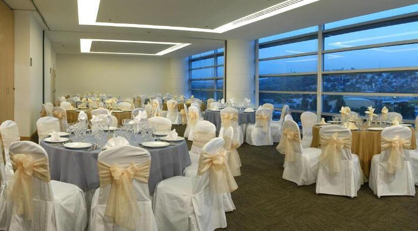 ホテル NH Mexico City Valle Dorado