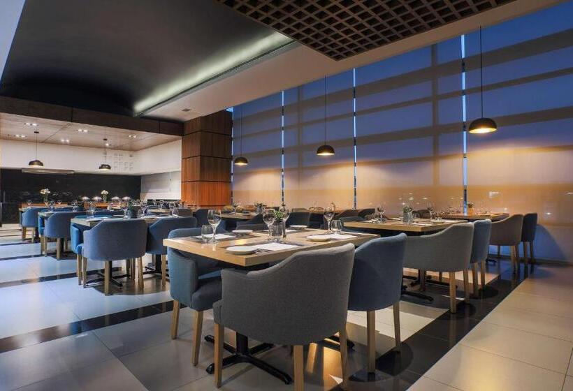 ホテル NH Mexico City Valle Dorado