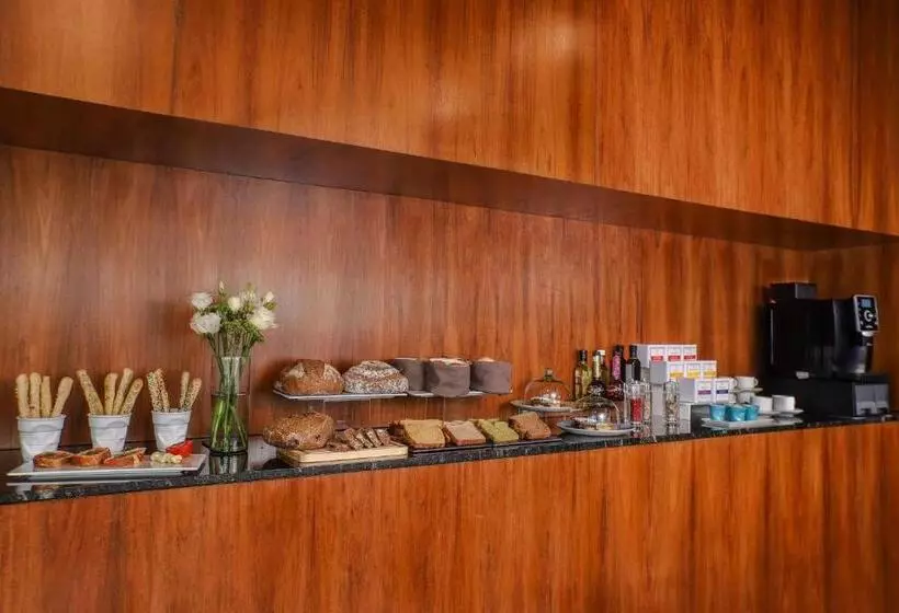 Отель NH Mexico City Valle Dorado