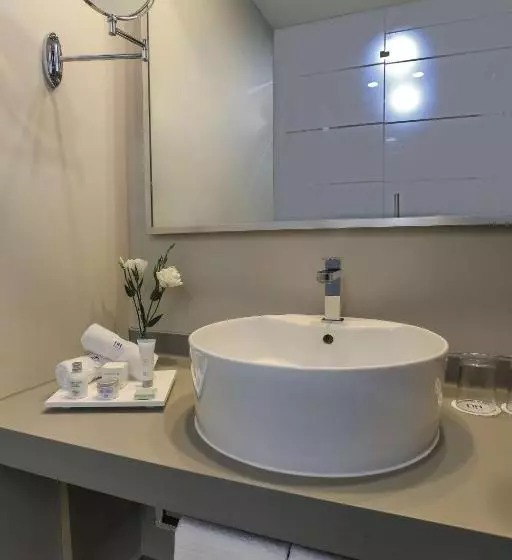 Отель NH Mexico City Valle Dorado