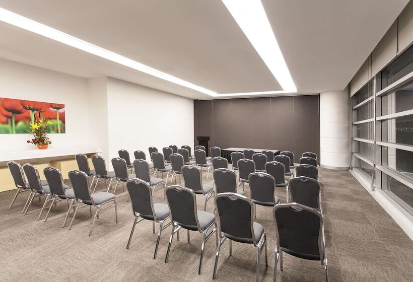 ホテル NH Mexico City Valle Dorado