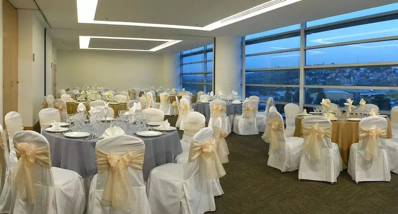 Отель NH Mexico City Valle Dorado