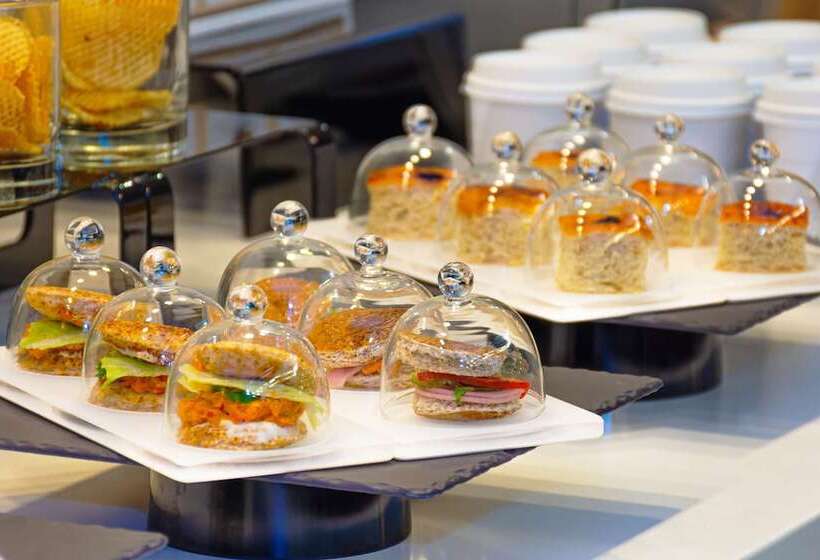 ホテル NH Mexico City Valle Dorado