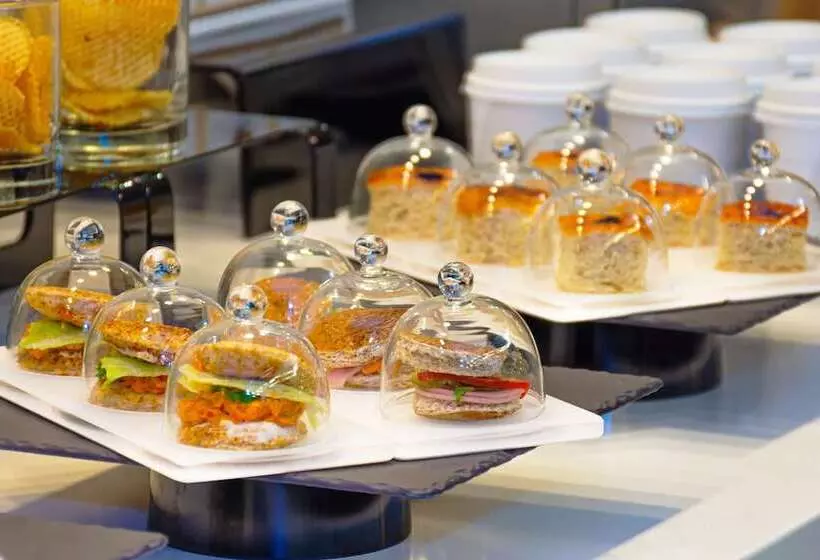 Отель NH Mexico City Valle Dorado