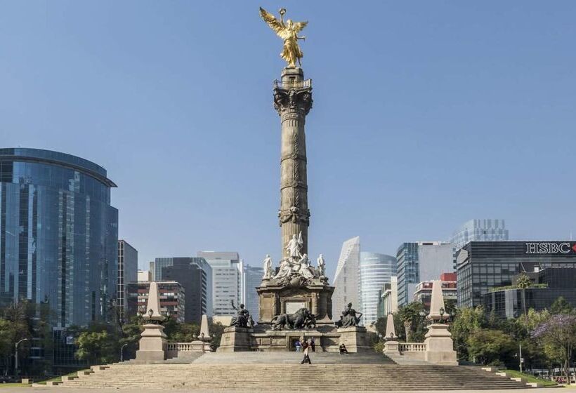 ホテル NH Mexico City Valle Dorado