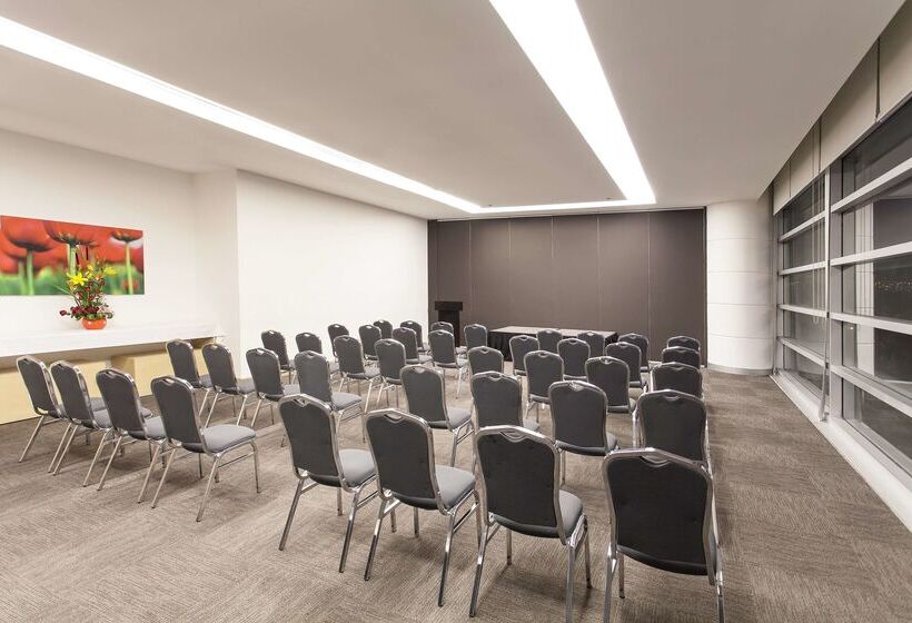 ホテル NH Mexico City Valle Dorado