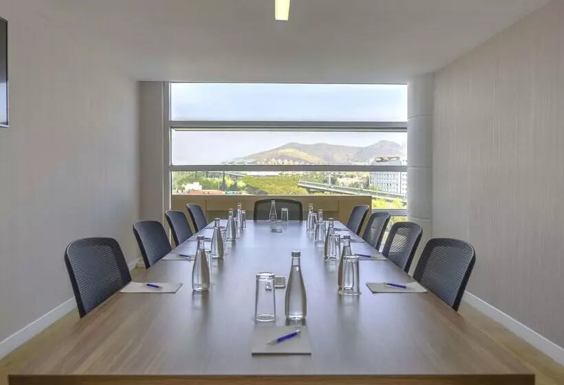 Отель NH Mexico City Valle Dorado