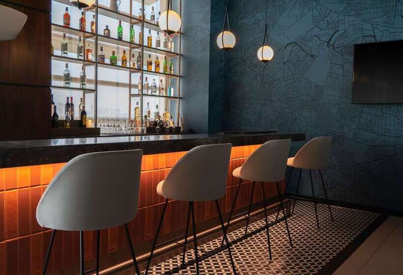 ホテル NH Mexico City Valle Dorado