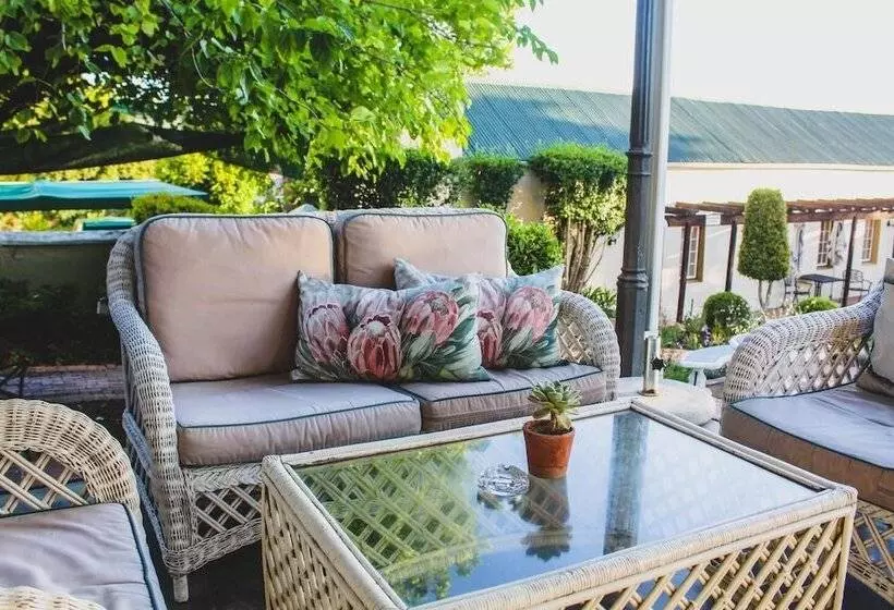 Pontac Manor Hotel & Restaurant