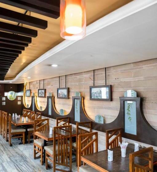 בית מלון כפרי Prayag