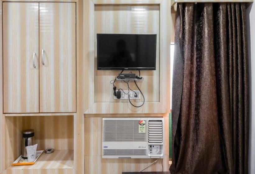 בית מלון כפרי Prayag