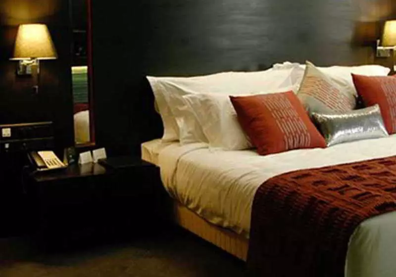 هتل Salida Del Sol