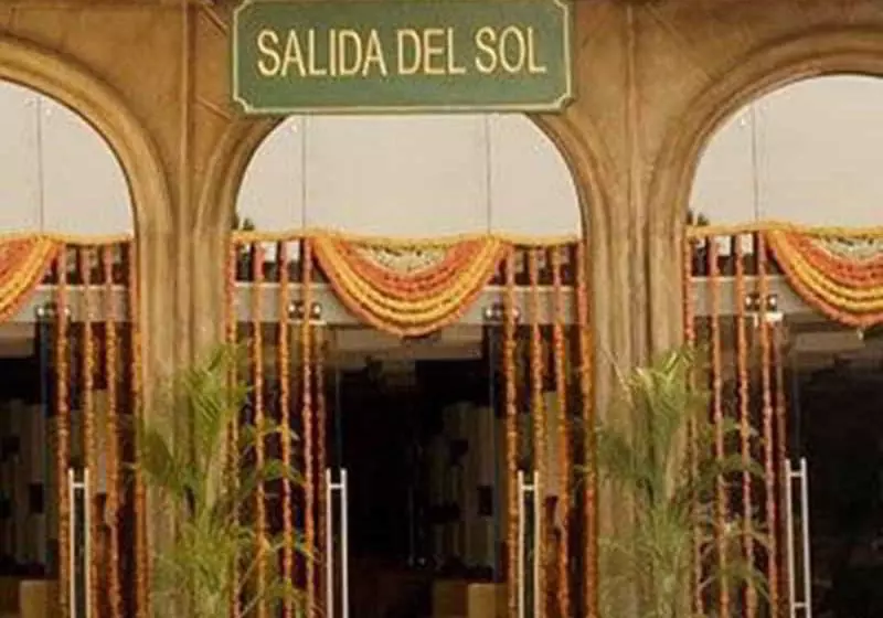 هتل Salida Del Sol