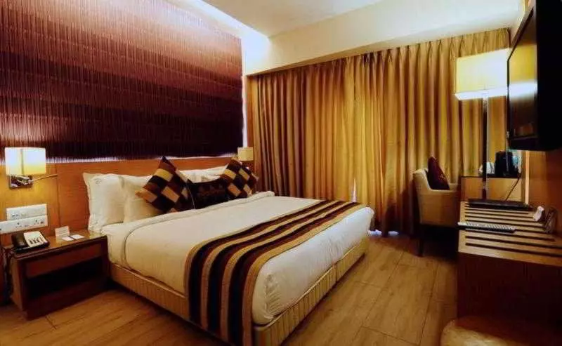 هتل Salida Del Sol