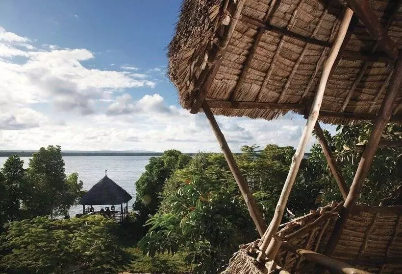 هتل Temple Point Resort