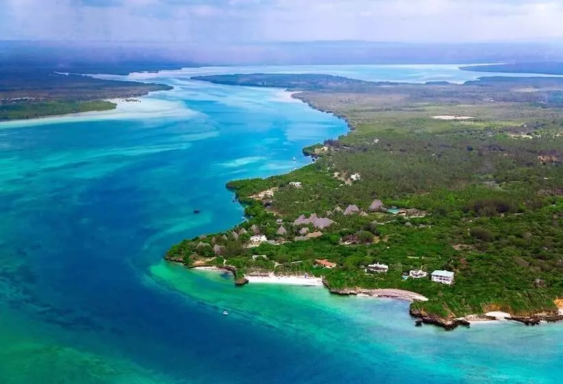 هتل Temple Point Resort