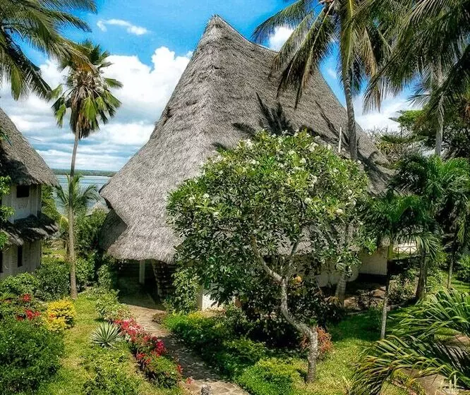 هتل Temple Point Resort