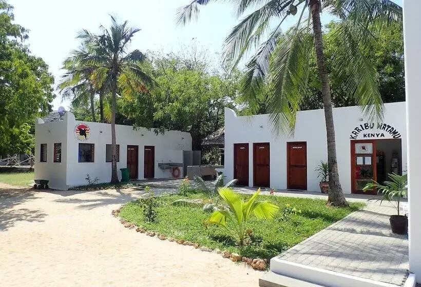 هتل Temple Point Resort