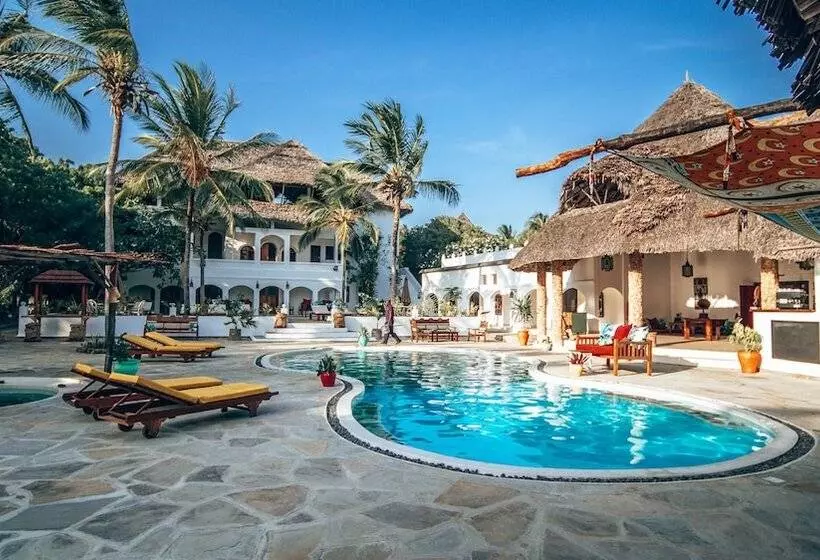 هتل Temple Point Resort