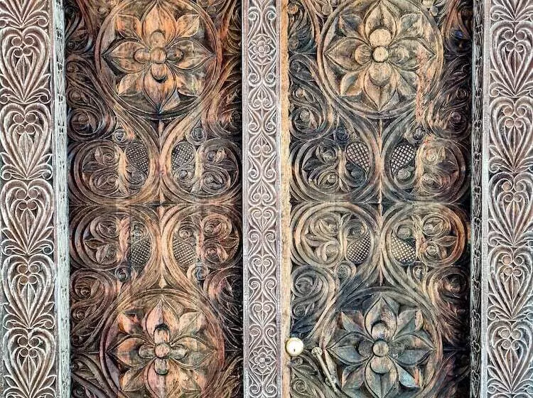 هتل Temple Point Resort