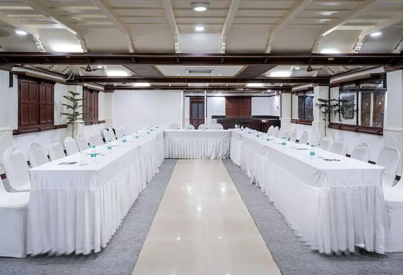 Zip By Spree Hotels Mangala International