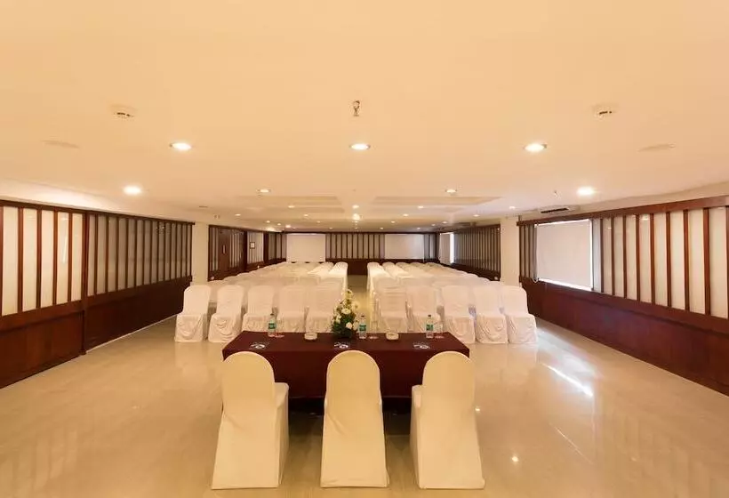 Zip By Spree Hotels Mangala International