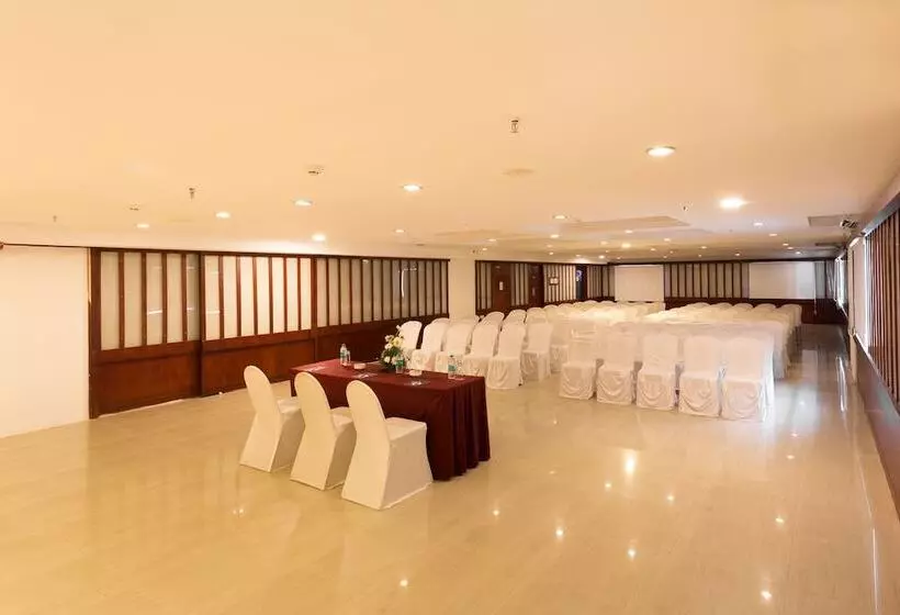 Zip By Spree Hotels Mangala International