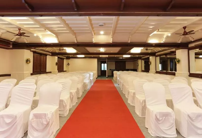 Zip By Spree Hotels Mangala International