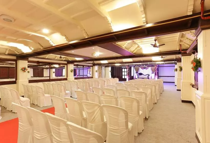 Zip By Spree Hotels Mangala International