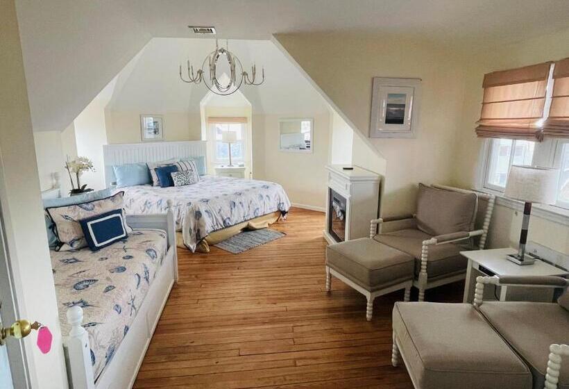 The Grenville Hotel And Restaurant