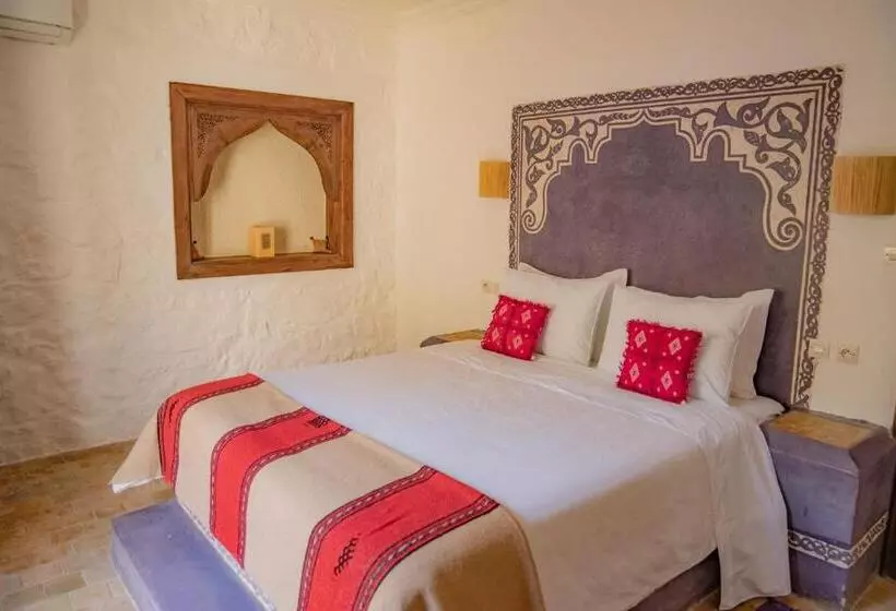 Aamiaismajoitus (B&B) Dar El Mandar   Ferme & Table D Hôte Berbère