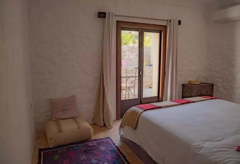 Aamiaismajoitus (B&B) Dar El Mandar   Ferme & Table D Hôte Berbère