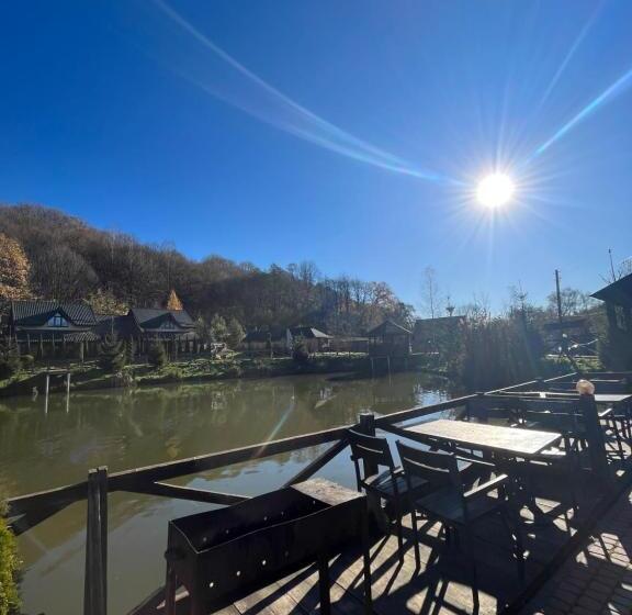 בית מלון כפרי поляна купіль