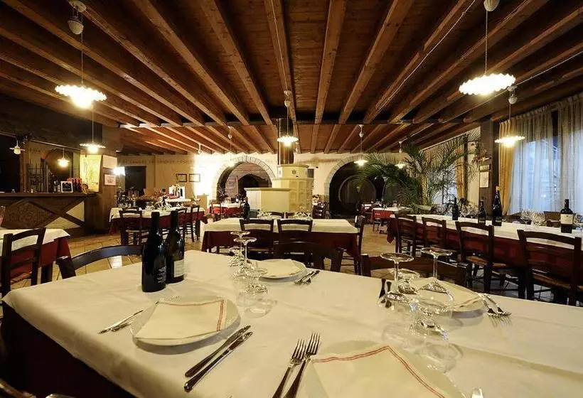 ホテル Agriturismo Roeno