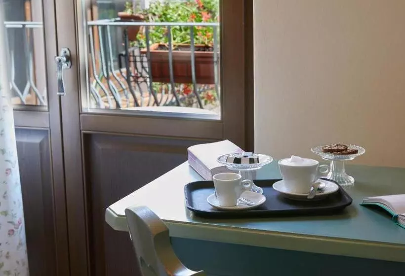 ホテル Agriturismo Roeno