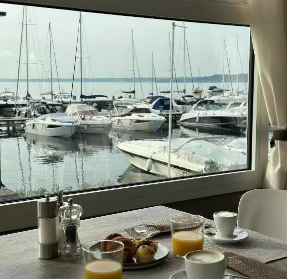 هتل Albergo La Pescatrice