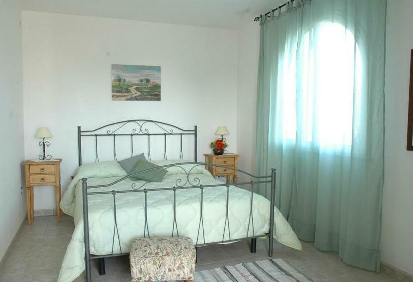 Отель Azienda Agrituristica B&b La Torre