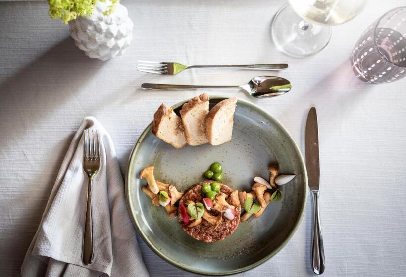 ホテル Belvedere   Fine Dining, Hideaway & Spa