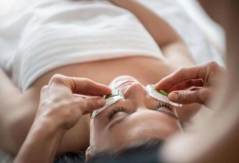 ホテル Belvedere   Fine Dining, Hideaway & Spa