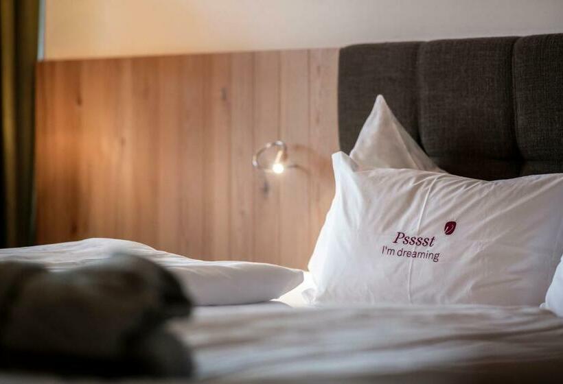 ホテル Belvedere   Fine Dining, Hideaway & Spa