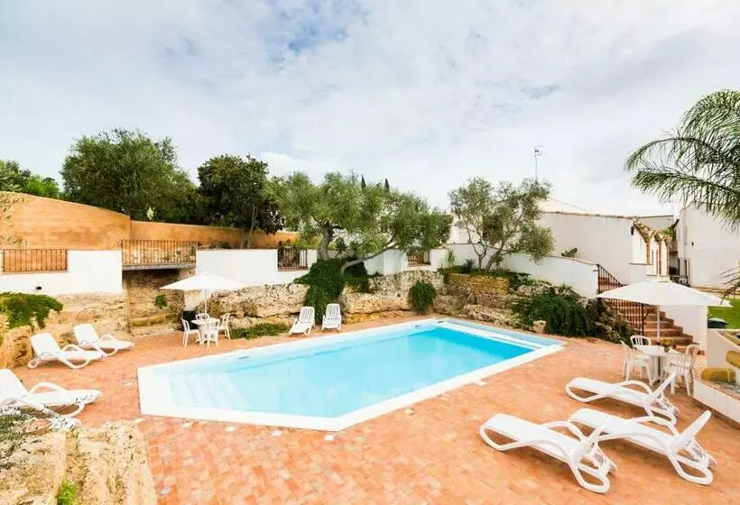 ホテル Case Di Latomie