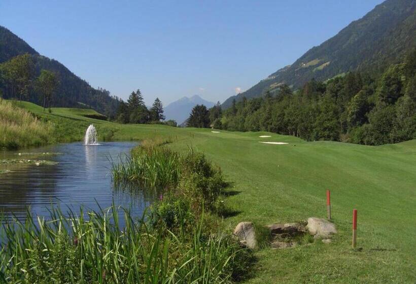 בית מלון כפרי Hirzer S