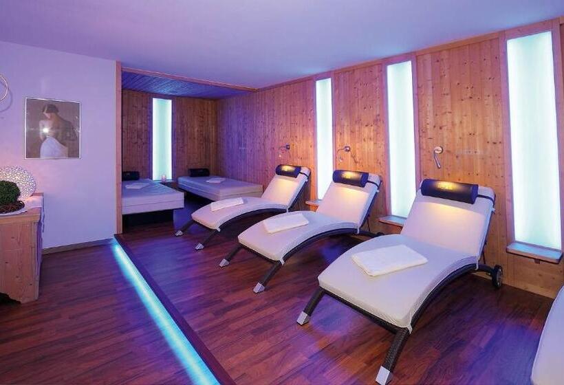 בית מלון כפרי Hirzer S