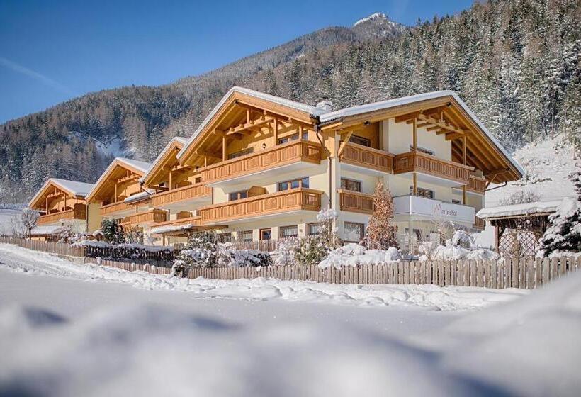 בית מלון כפרי Martinshof Berg Herz