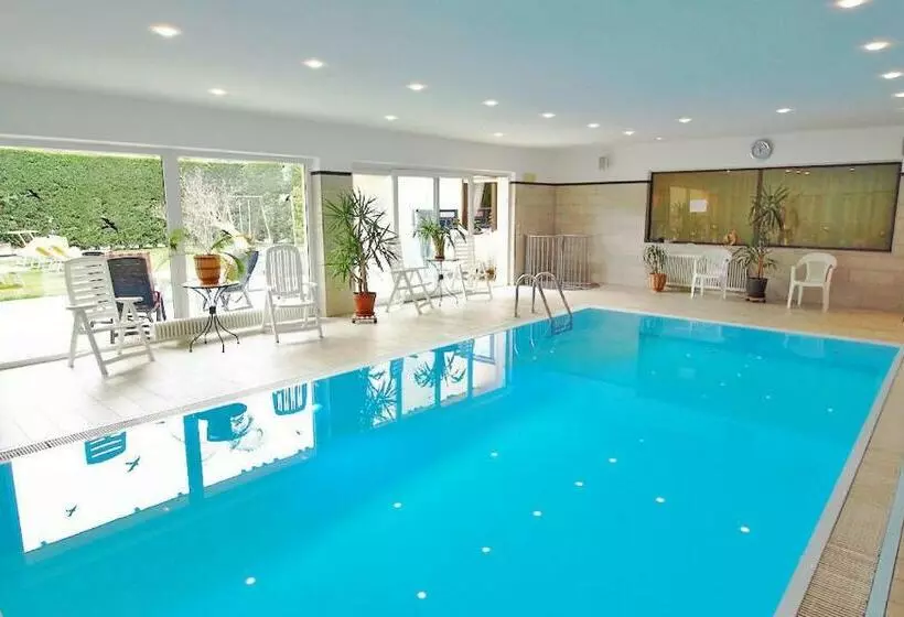 ホテル Obermoosburg