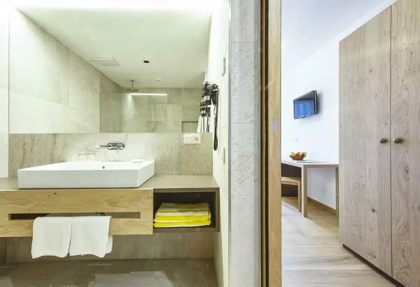 ホテル Obermoosburg