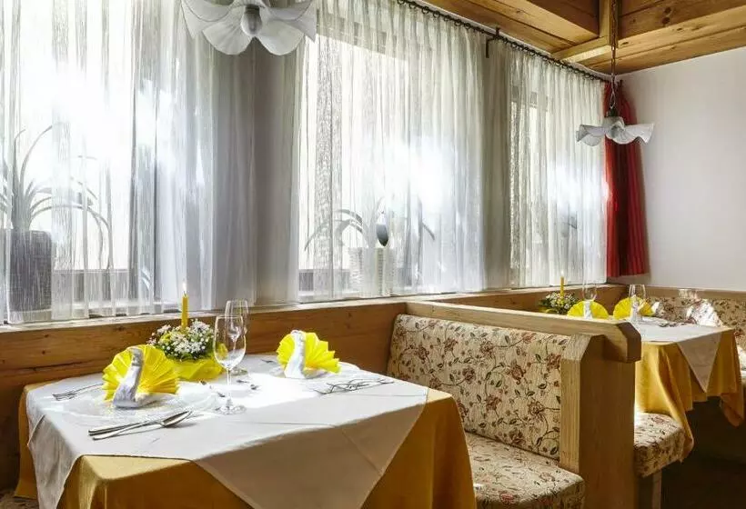 ホテル Obermoosburg