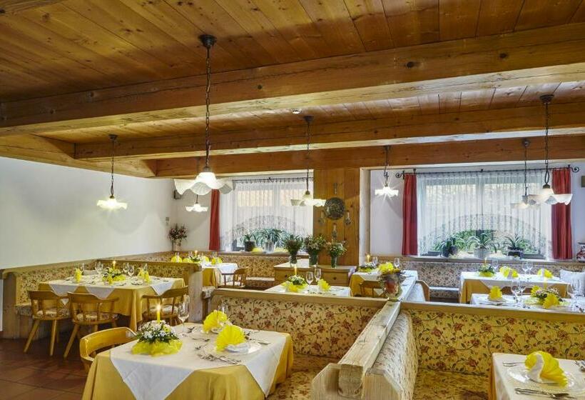 ホテル Obermoosburg