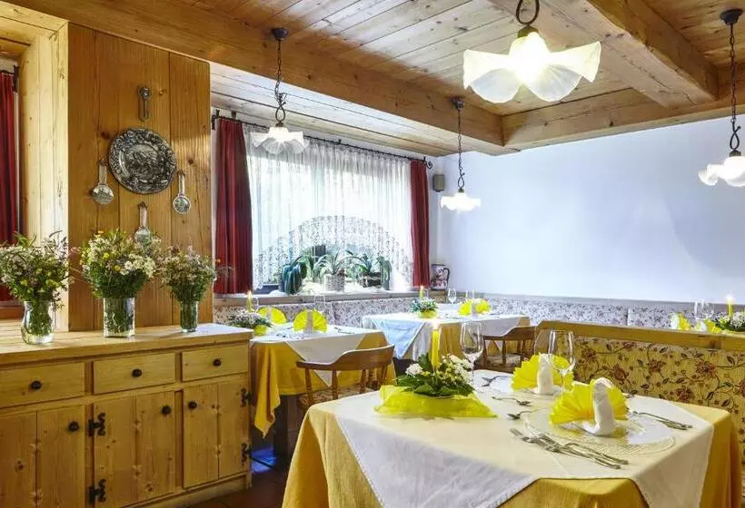 ホテル Obermoosburg