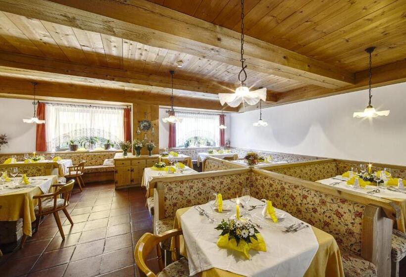 ホテル Obermoosburg